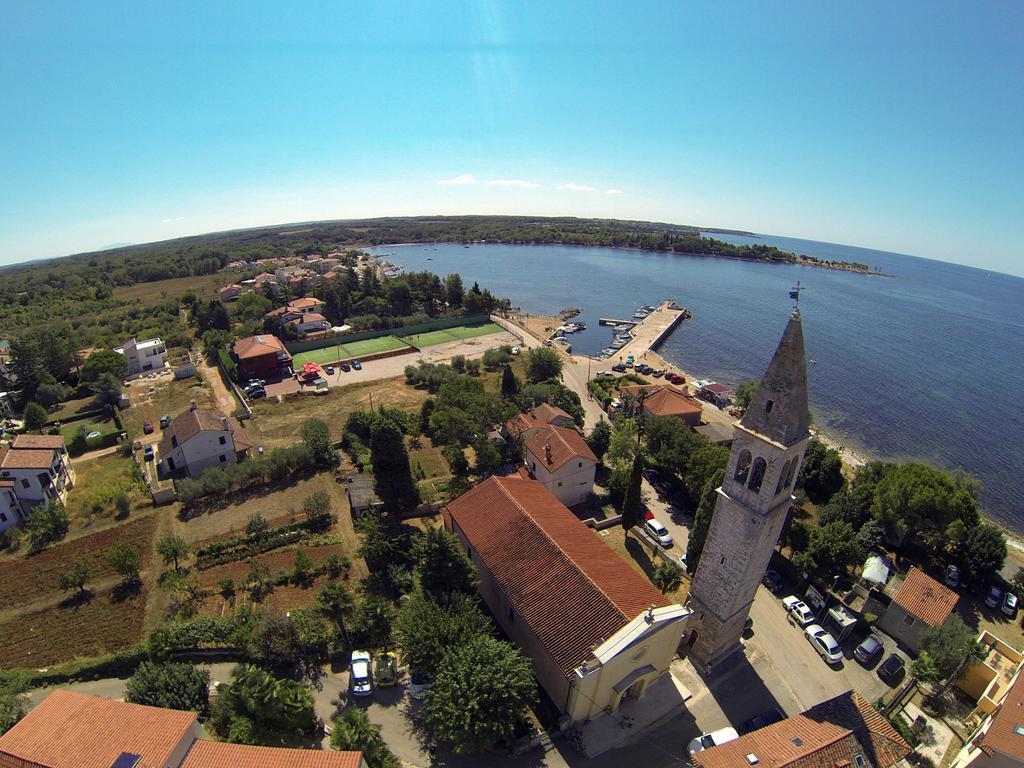Villa Egida Capris Lovrečica Exterior foto